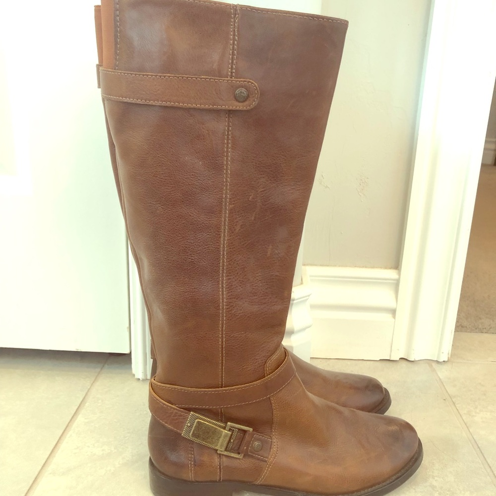 Riding boots